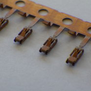 BOX＆バネ構造付き チタン銅合金製コンタクトサムネイル