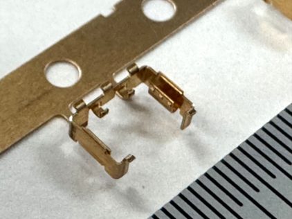 C5210R-H製シールドケース