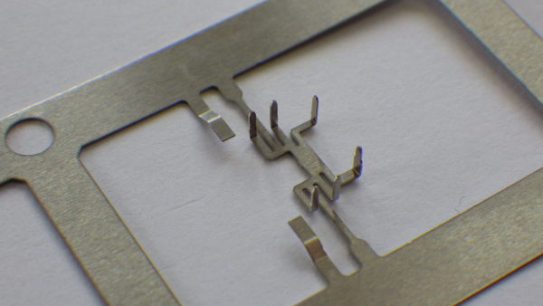 42アロイ製 リードフレーム